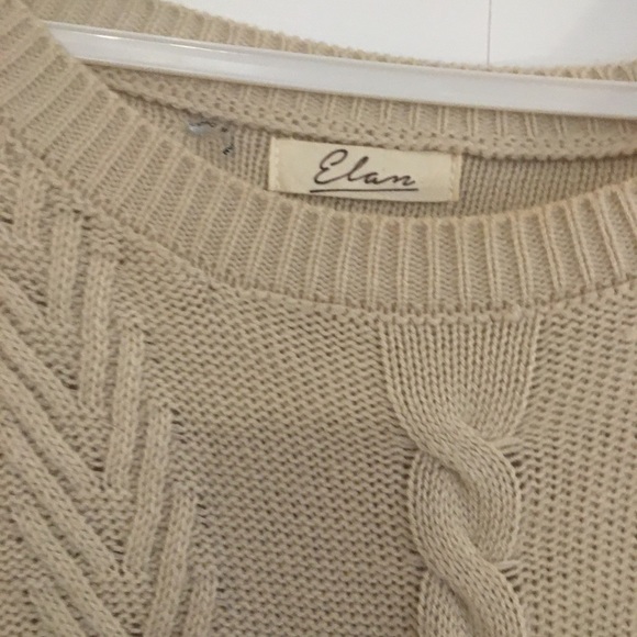 Sweater tan with bell sleeve - Picture 3 of 3